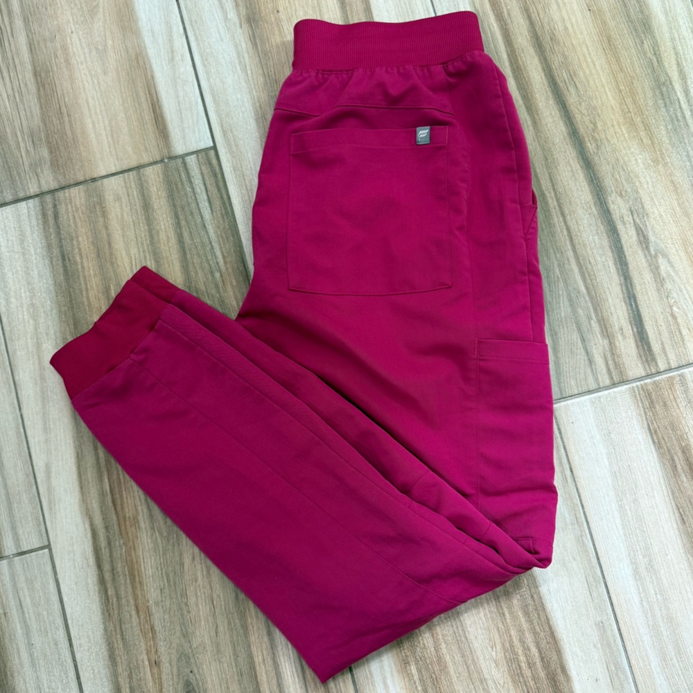 Fabletics scrub Jogger Pants